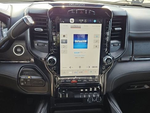 Used 2024 RAM 2500 Limited image 17