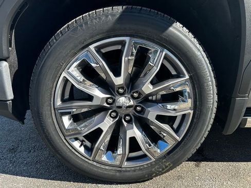 New 2026 GMC Sierra 1500 Denali w/ Denali Reserve Package AWD/4WD image 10