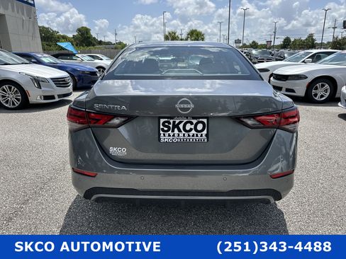 Used 2025 Nissan Sentra S image 4