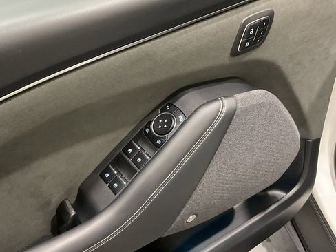 Used 2025 Ford Mustang Mach-E GT image 7