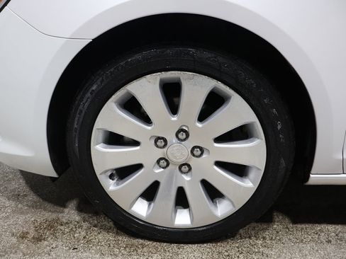 Used 2016 Buick LaCrosse Leather w/ Ultra Luxury Package image 9