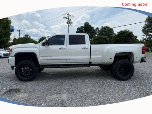Used 2019 GMC Sierra 3500 Denali AWD/4WD image 3