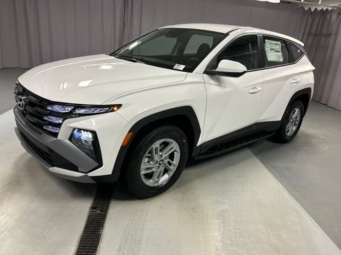 New 2026 Hyundai Tucson SE AWD/4WD image 3