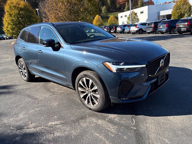 Used 2024 Volvo XC60 B5 Core w/ Protection Package Premier AWD/4WD image 21