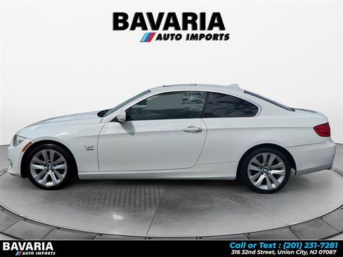 Used 2011 BMW 328i xDrive Coupe AWD/4WD image 2