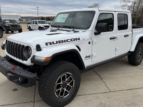 New 2026 Jeep Gladiator Rubicon image 2