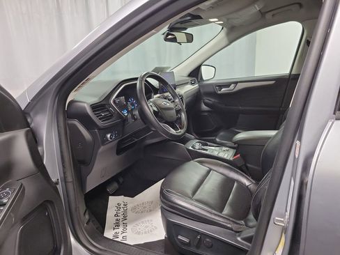 Used 2022 Ford Escape SEL image 12