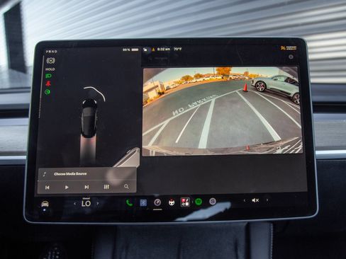 Used 2022 Tesla Model 3 Long Range AWD/4WD image 19