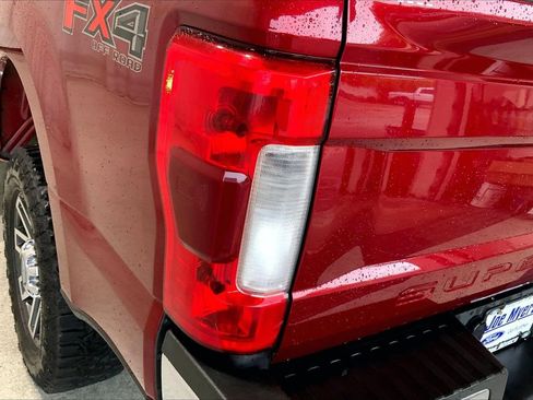 Used 2019 Ford F250 Lariat w/ Lariat Value Package AWD/4WD image 13