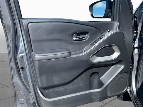 Used 2023 Nissan Frontier SV w/ SV Convenience Package AWD/4WD image 22
