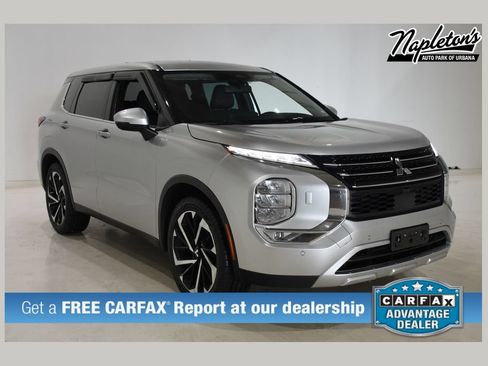 Used 2023 Mitsubishi Outlander SE AWD/4WD image 1