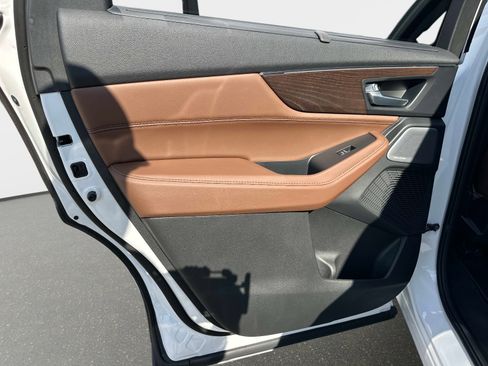 Used 2026 Acura MDX SH-AWD w/ Advance Package image 12