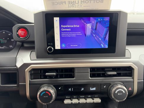 Used 2025 Toyota Tacoma TRD Off-Road image 18