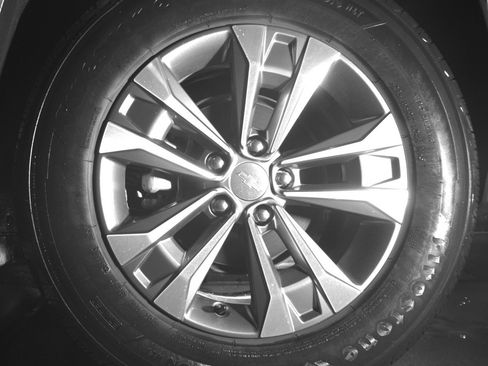 Used 2025 Chevrolet Equinox LT image 14