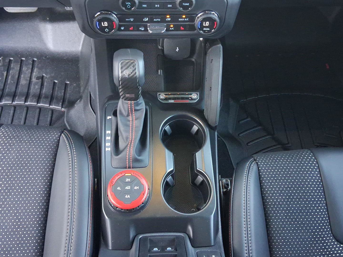 New 2026 Ford Bronco Raptor w/ Interior Carbon Fiber Pack AWD/4WD image 19