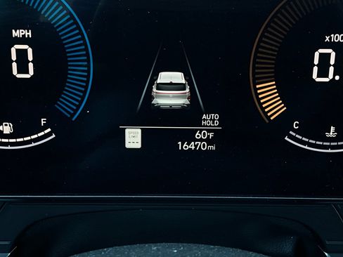 Used 2025 Hyundai Kona SEL image 40