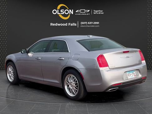 Used 2015 Chrysler 300 Limited w/ Driver Convenience Group AWD/4WD image 3