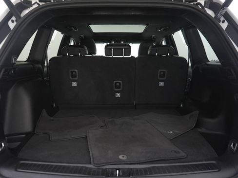 Used 2024 Jeep Grand Cherokee Limited w/ Luxury Tech Group II AWD/4WD image 9