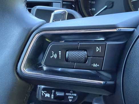 Certified 2026 Porsche Macan AWD/4WD image 21