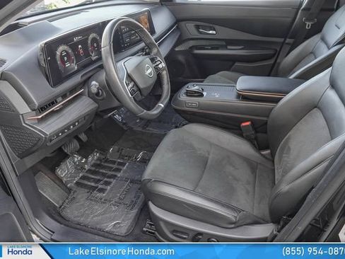 Used 2023 Nissan Ariya FWD image 14
