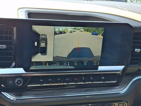 Used 2023 Chevrolet Silverado 1500 LTZ w/ Technology Package AWD/4WD image 18