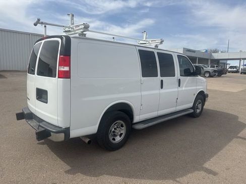 Used 2022 Chevrolet Express 2500 w/ Driver Convenience Package image 3