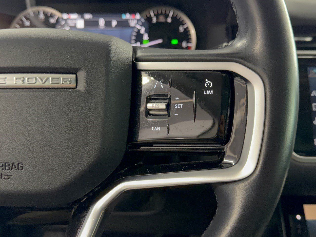 Used 2022 Land Rover Range Rover Evoque S AWD/4WD image 19