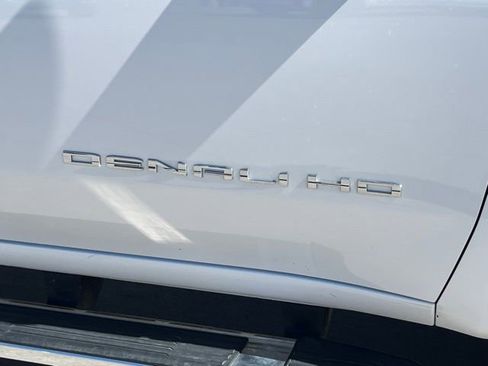 Used 2025 GMC Sierra 3500 Denali w/ Denali Reserve Package image 7