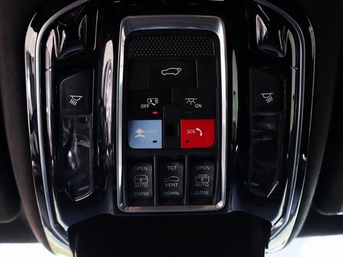 Used 2022 Jeep Grand Wagoneer Series II w/ Convenience Group III AWD/4WD image 29