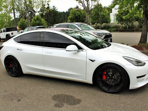 Used 2018 Tesla Model 3 Performance AWD/4WD image 6