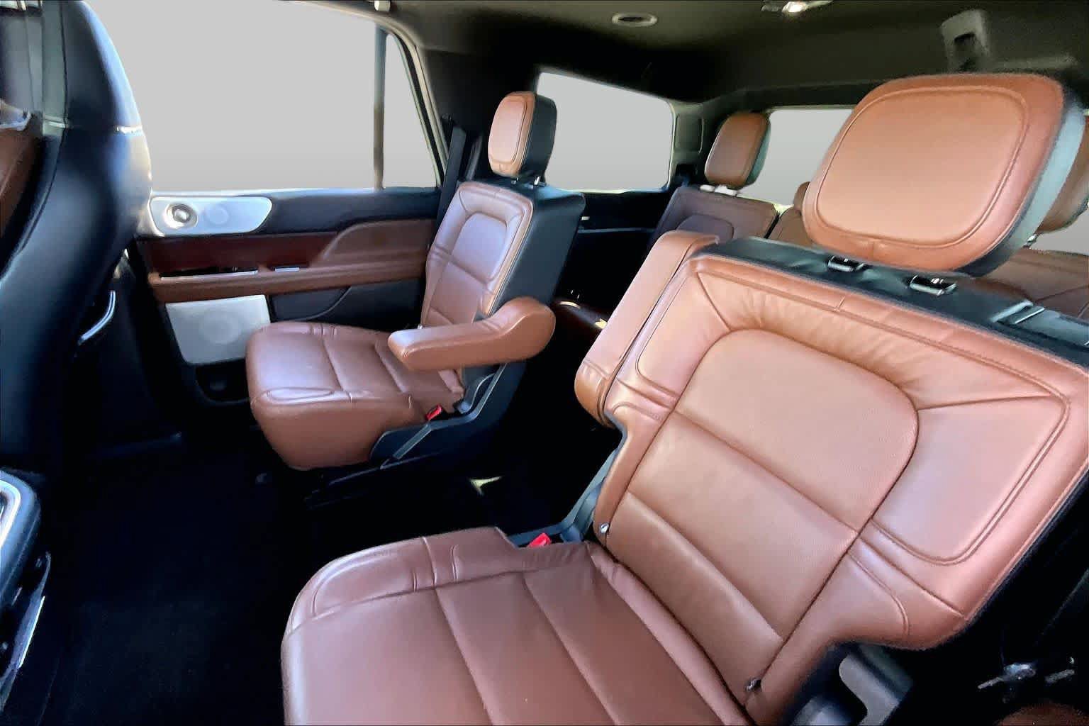 Used 2023 Lincoln Navigator Reserve RWD image 19