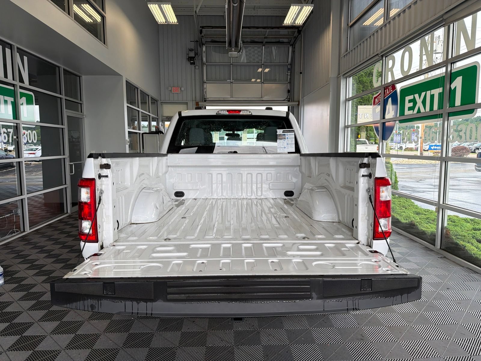 Used 2023 Ford F150 XL RWD image 7