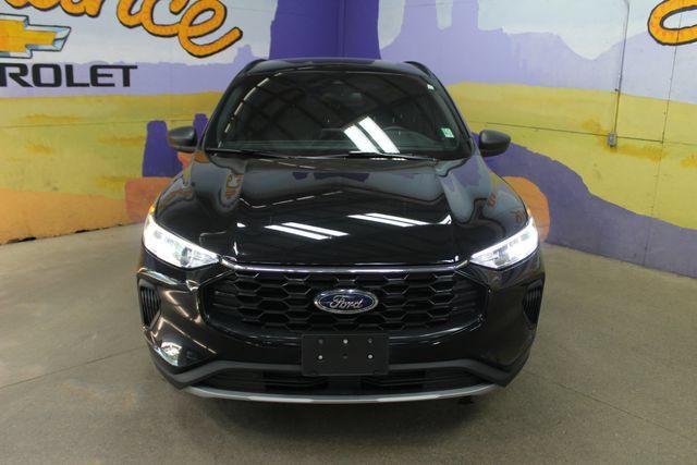 Used 2025 Ford Escape ST-Line AWD/4WD image 3