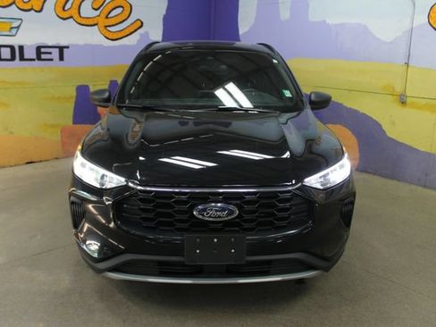 Used 2025 Ford Escape ST-Line AWD/4WD image 3