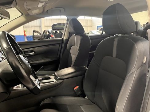 Used 2022 Nissan Sentra SV image 22