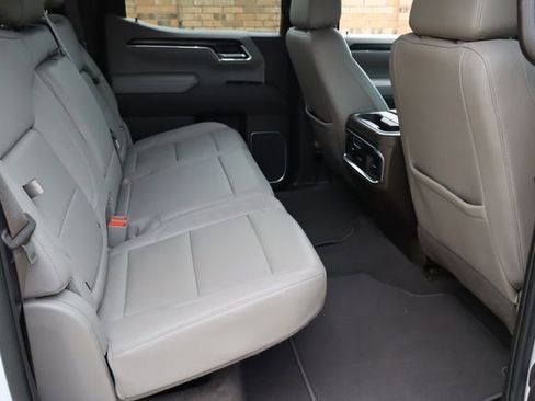 Used 2023 GMC Sierra 1500 SLT RWD image 17