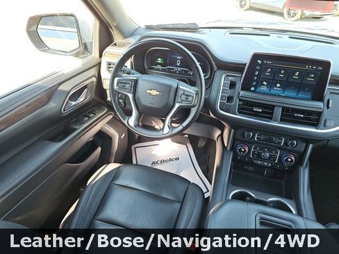 Used 2023 Chevrolet Suburban LT image 33