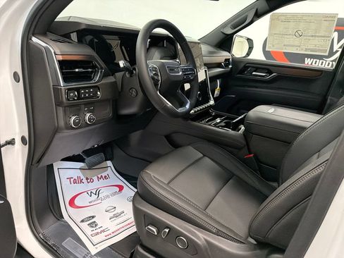 New 2026 GMC Yukon Denali w/ LPO, Floor Liner Package RWD image 12