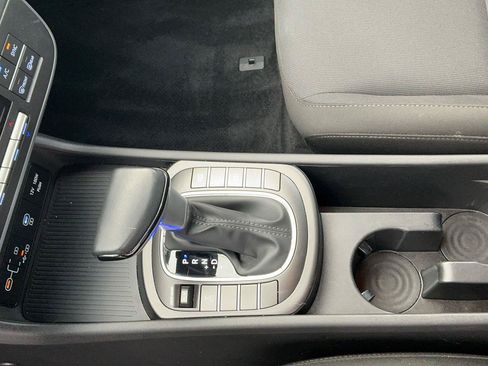 Certified 2024 Hyundai Kona SEL AWD/4WD image 22