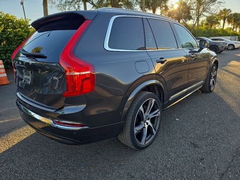 Certified 2023 Volvo XC90 B6 Ultimate w/ Protection Package Premier image 2