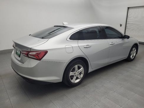 Used 2022 Chevrolet Malibu LT FWD image 9