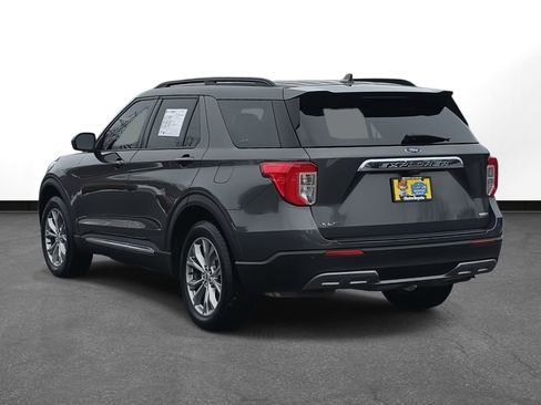 Used 2020 Ford Explorer XLT w/ Equipment Group 202A image 9