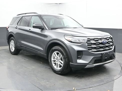 New 2026 Ford Explorer Active AWD/4WD image 2