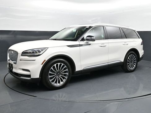Used 2022 Lincoln Aviator Reserve RWD image 1