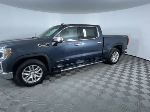 Used 2022 GMC Sierra 1500 SLT w/ SLT Premium Plus Package image 4