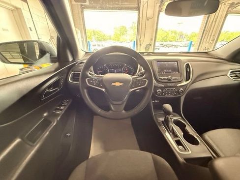 Used 2024 Chevrolet Equinox LT FWD image 18