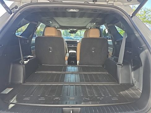 Certified 2024 Kia Sorento SX Prestige w/ Olive Brown Leather Package AWD/4WD image 13