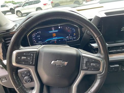 Used 2022 Chevrolet Silverado 1500 LT Trail Boss AWD/4WD image 28