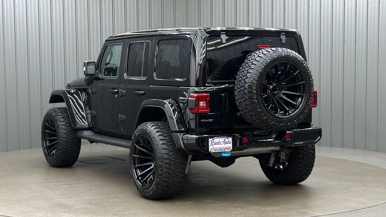 Used 2024 Jeep Wrangler High Altitude AWD/4WD image 3