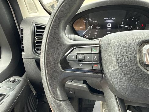 Used 2025 RAM ProMaster 2500 w/ Convenience Group FWD image 30
